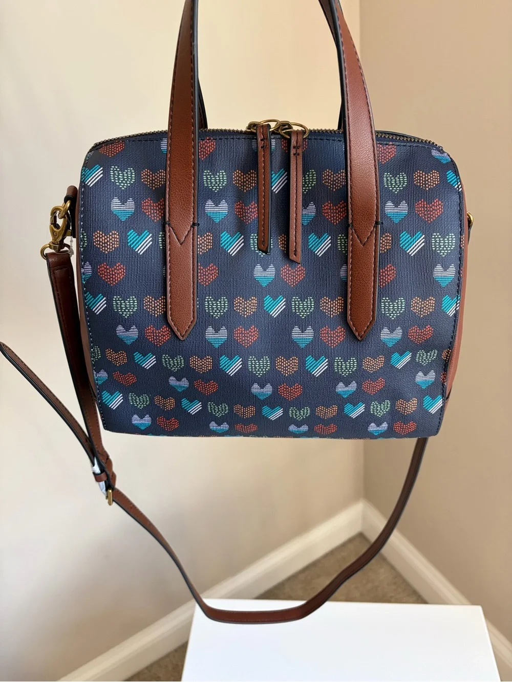 Fossil Sydney Satchel Heart Print NWOT